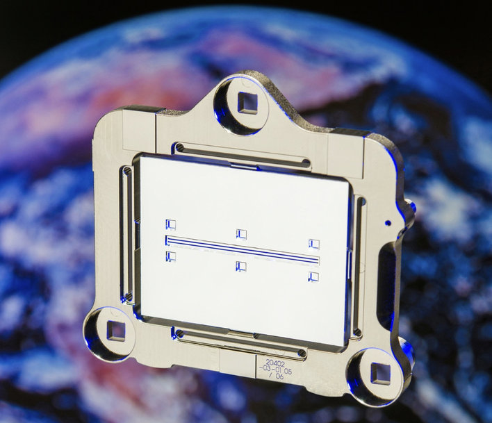 FRAUNHOFER-TECHNOLOGIE VERLEIHT UMWELTSATELLITEN SEHKRAFT